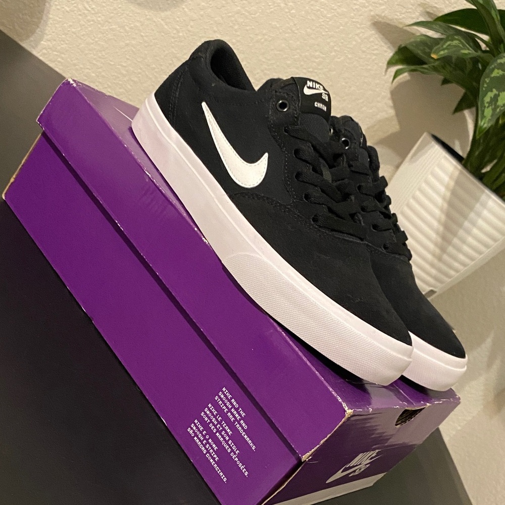 Nike SB Chron Sneakers - Picture 5 of 9